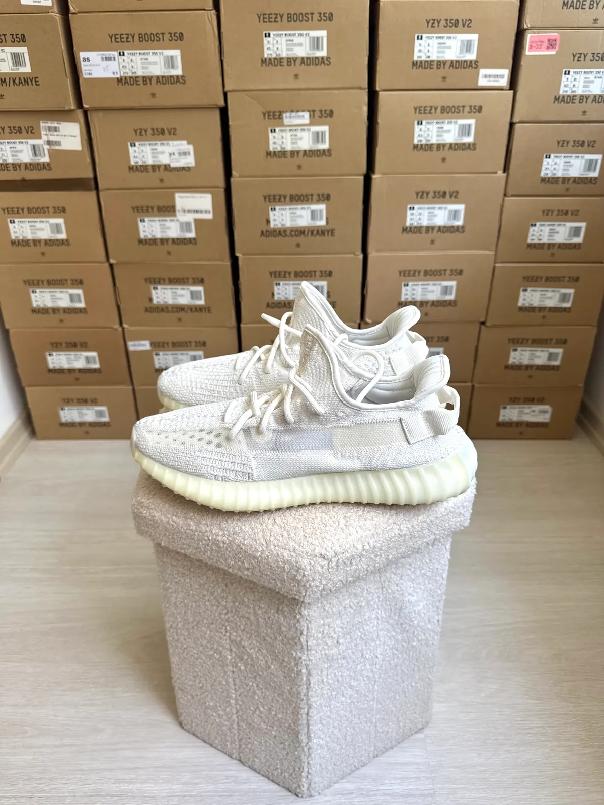 Yeezy Boost 350 V2 Bone — mărimea 46 — foto 1