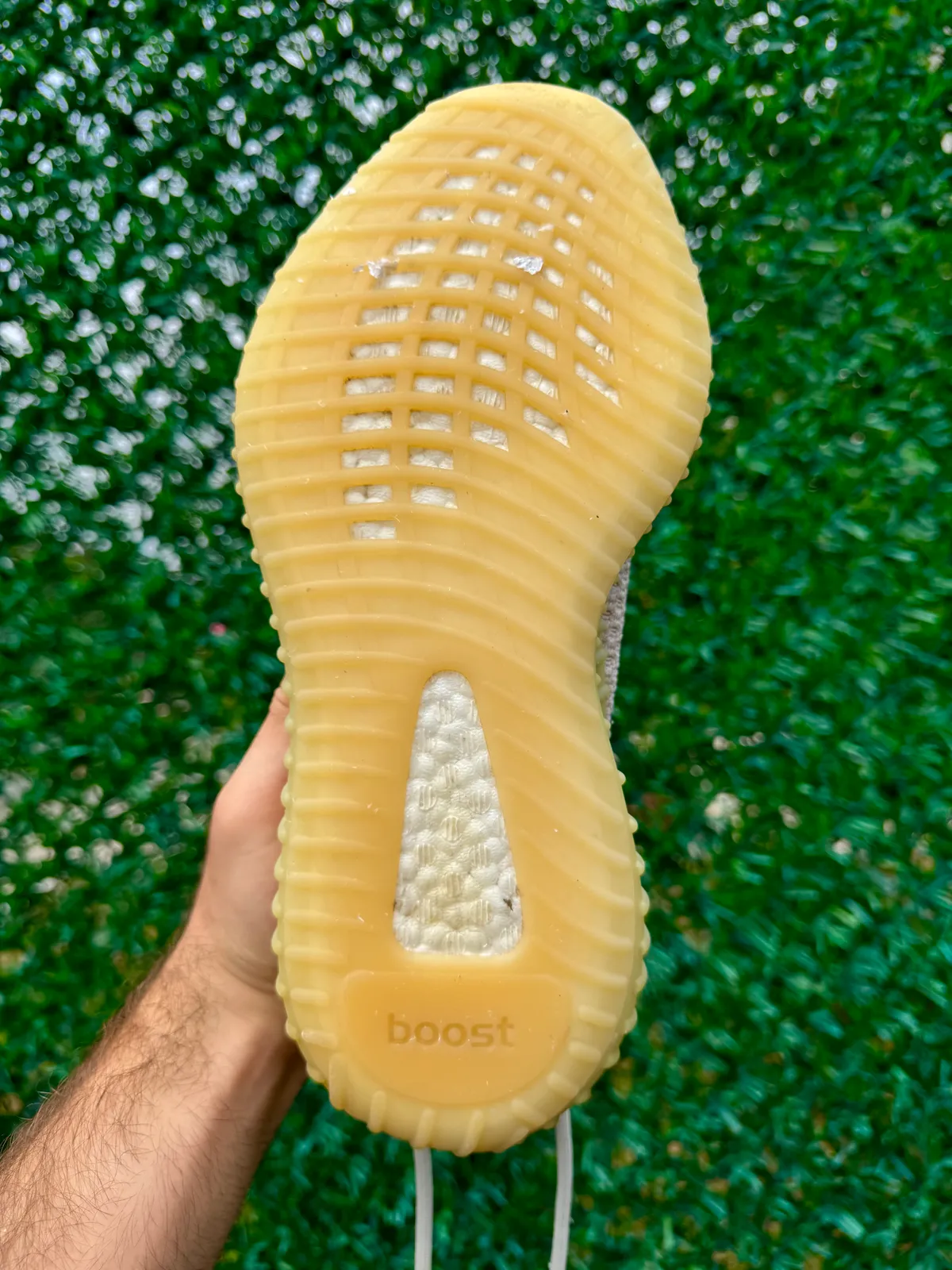 Yeezy Boost 350 V2 Light — mărimea 42 — foto 3