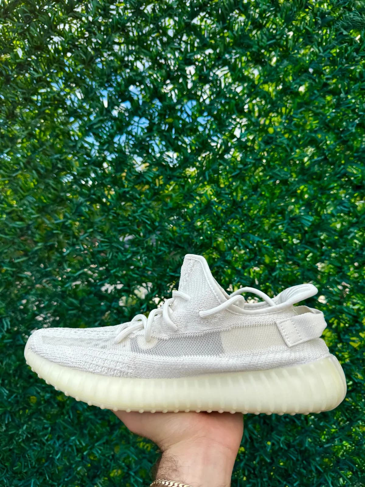 Yeezy Boost 350 V2 Bone — mărimea 45 1/3 — foto 1