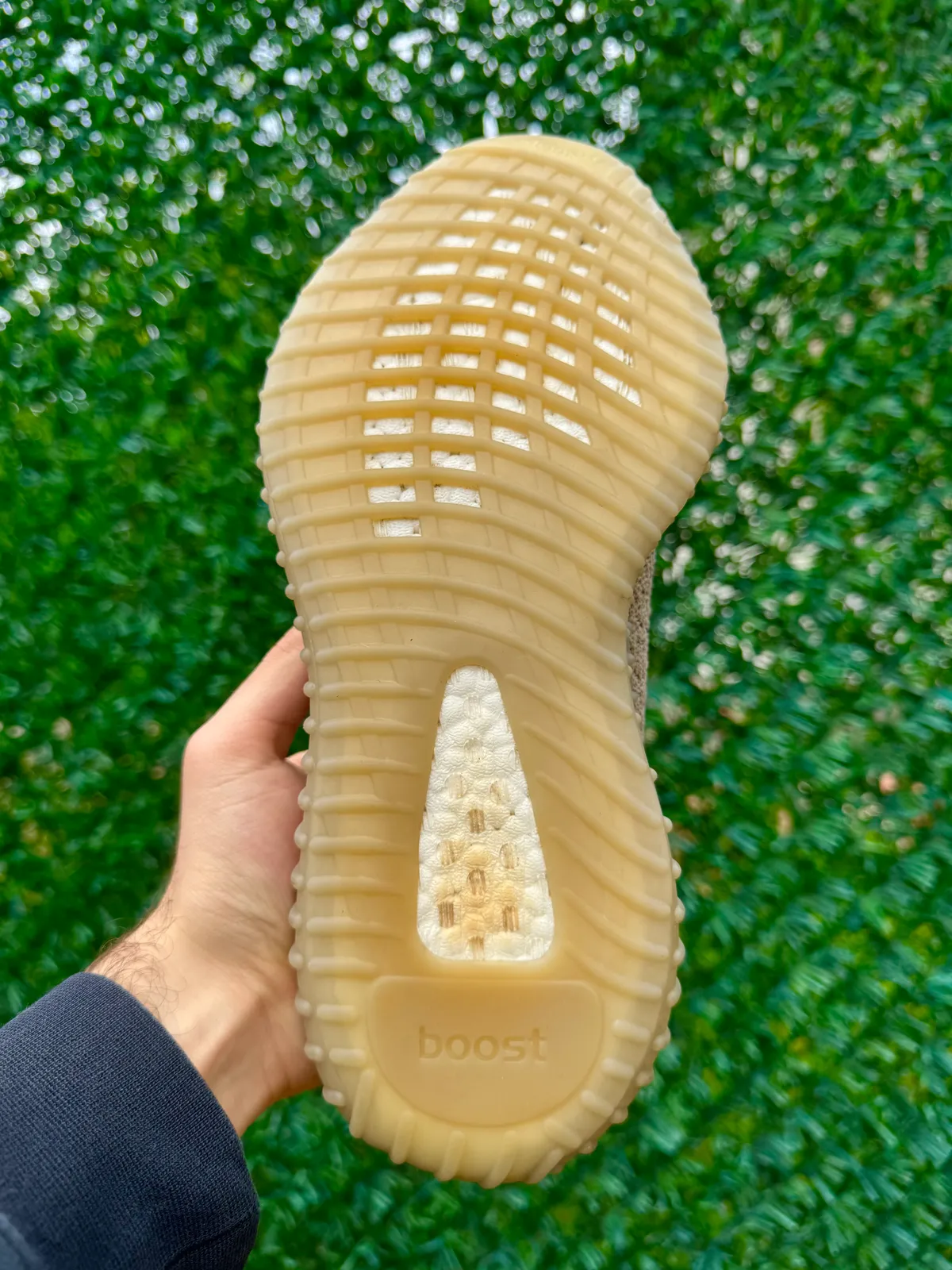 Yeezy Boost 350 V2 Slate — mărimea 41 1/3 — foto 3