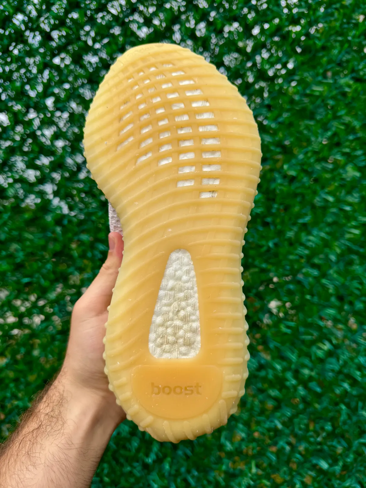 Yeezy Boost 350 V2 Light — mărimea 42 — foto 2