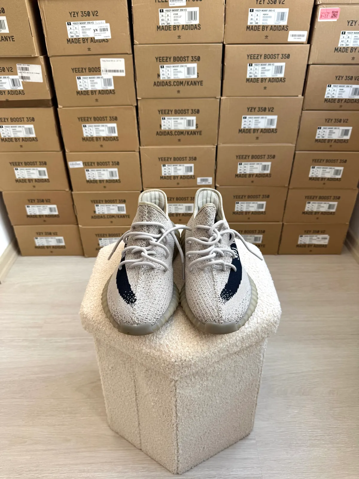 Yeezy Boost 350 V2 Slate — mărimea 42 2/3 — foto 2