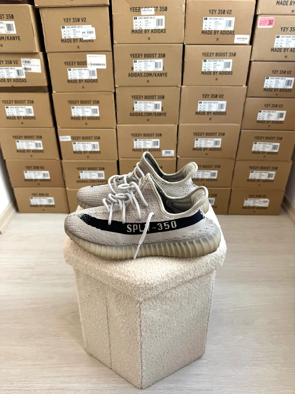 Yeezy Boost 350 V2 Slate — mărimea 42 2/3 — foto 1
