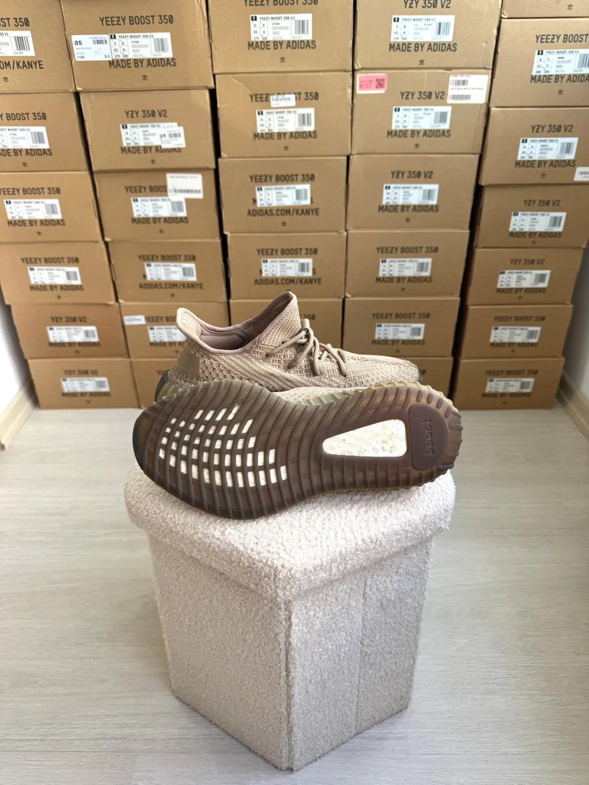 Yeezy Boost 350 V2 Sand Taupe — mărimea 43 1/3 — foto 4