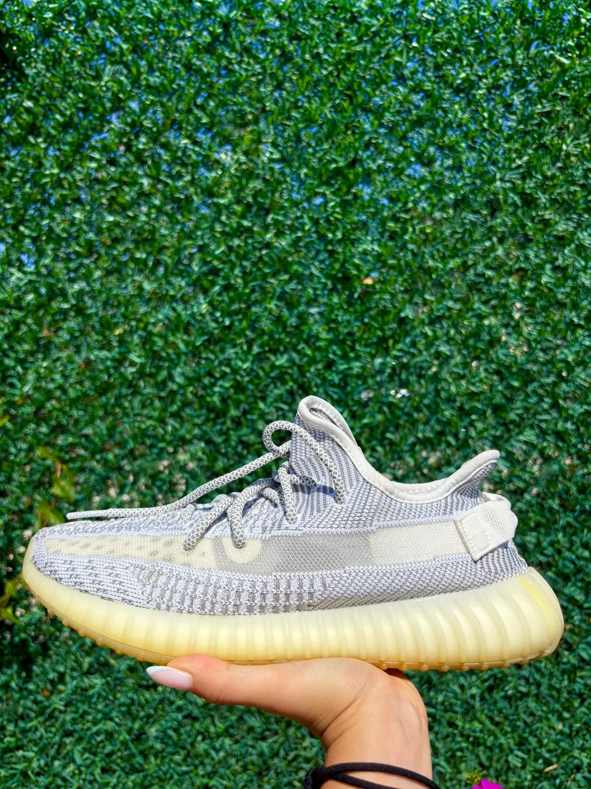 Yeezy Boost 350 V2 Static — mărimea 43 1/3 — foto 1