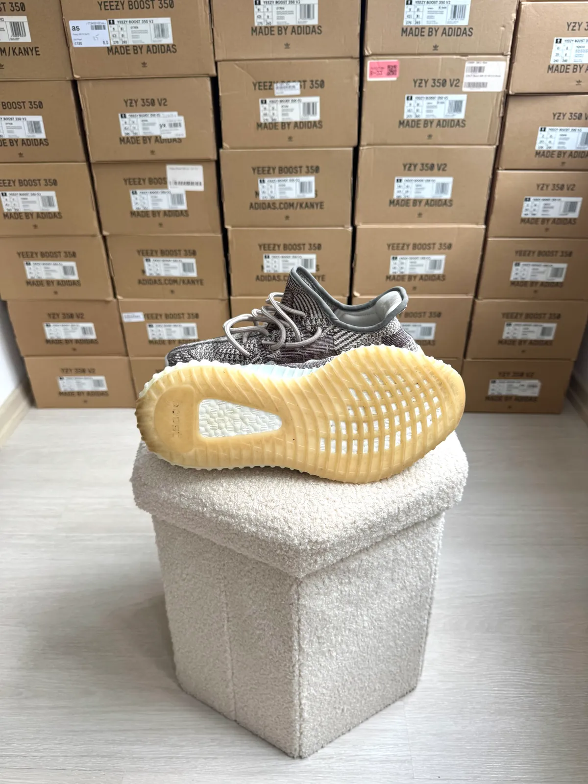Yeezy Boost 350 V2 Zyon — mărimea 42 2/3 — foto 4