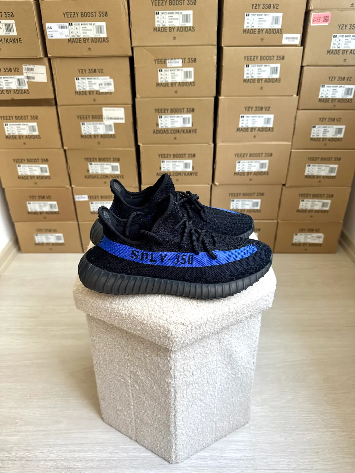 Yeezy Boost 350 V2 Dazzling Blue — mărimea 42 2/3 — foto 3