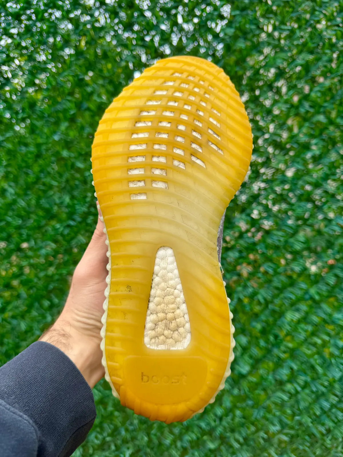 Yeezy Boost 350 V2 Blue Tint — mărimea 42 2/3 — foto 3