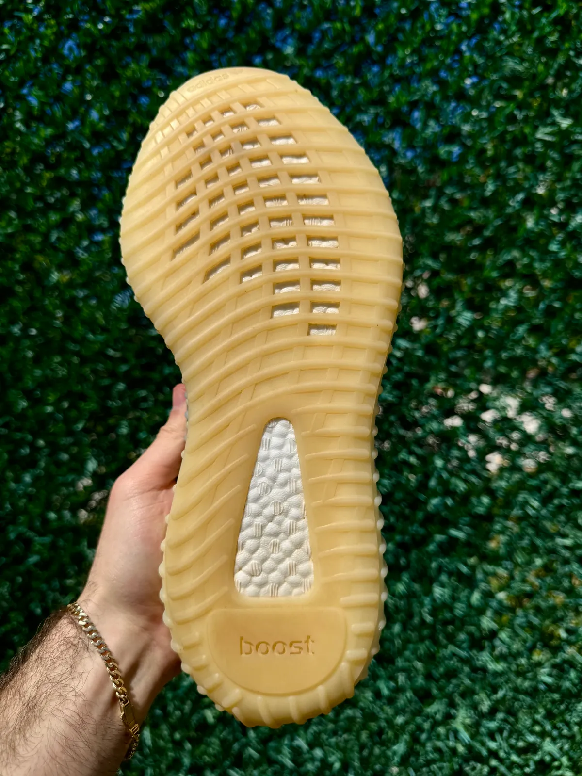 Yeezy Boost 350 V2 Ash Pearl — mărimea 45 1/3 — foto 2