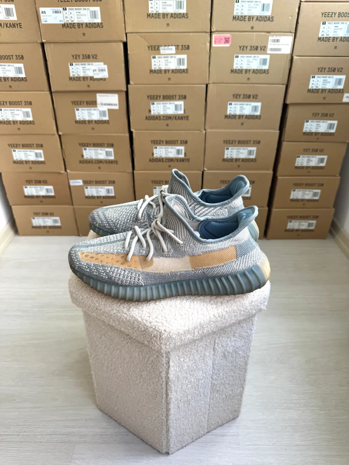 Yeezy Boost 350 V2 Israfil — mărimea 44 2/3 — foto 1