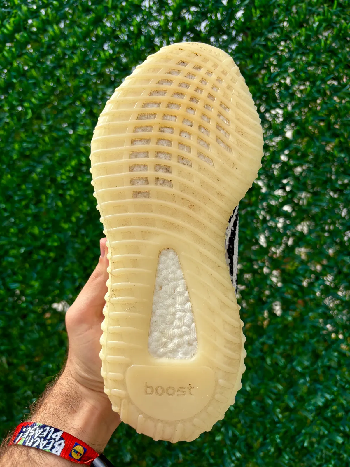 Yeezy Boost 350 V2 Zebra — mărimea 42 — foto 3