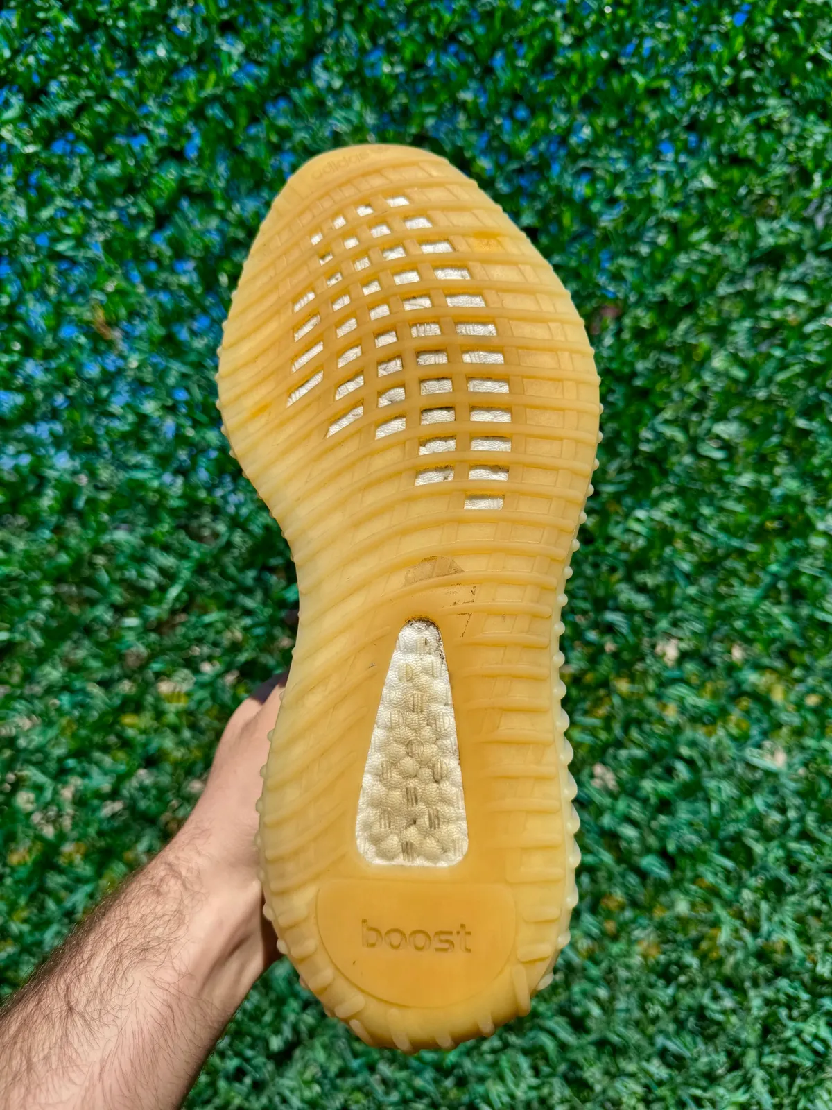 Yeezy Boost 350 V2 Ash Pearl — mărimea 42 2/3 — foto 3