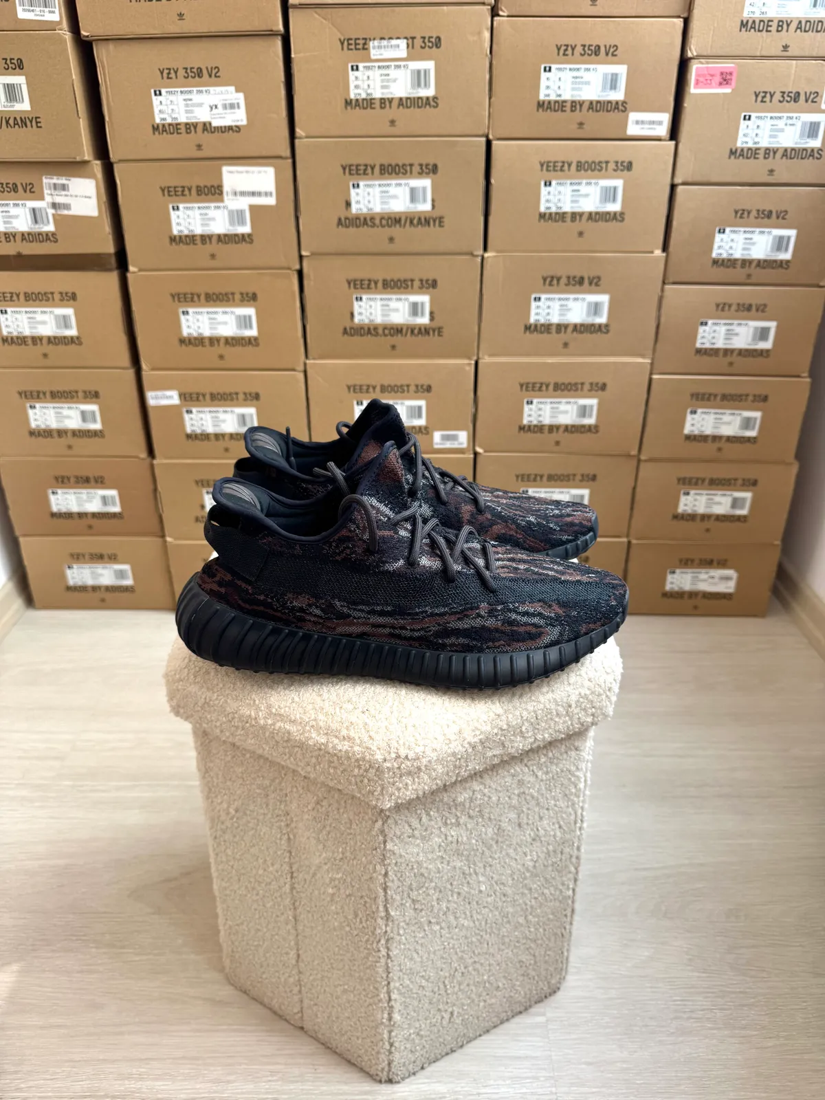 Yeezy Boost 350 V2 MX Rock — mărimea 44 2/3 — foto 3